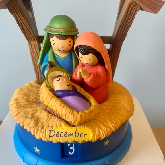 Hallmark 2011 The Story of Christmas Keepsake Ornament Nativity - Picture 5 of 12